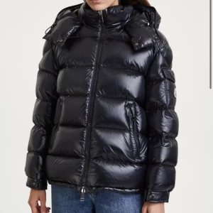 Moncler maya  - Moncler maya jacka i nyskick 