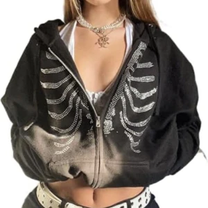 Helt ny jättefin kofta - Detta är en helt ny kofta och skicket är 10/10 och passar bra med jätte många olika klädesplagg