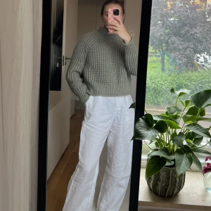 Stickad tröja - Grön croppad stickad tröja med halvpolo från h&m.