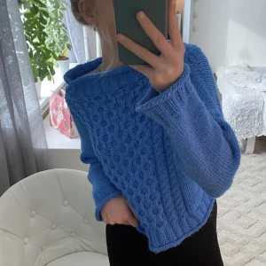 Blå tröja - Blå superfin och bekväm stickad/virkad tröja!🙌🏼