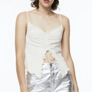 Topp från hm  - Topp från hm i storlek s. Aldrig använt, men lappen är bortagen 