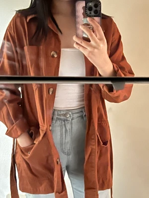 Oversized jacka! - Fin brun färg, perfekt till hösten❤️ XXS men sitter som en S, jättestor i storleken! 