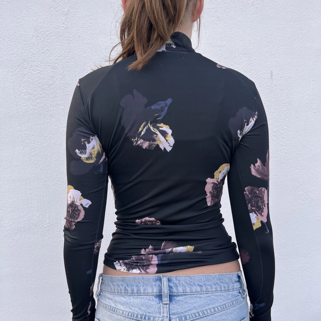 Blommig polotröja - 90