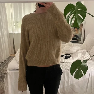 Stickad tröja från Wera - Fin stickad tröja från Wera