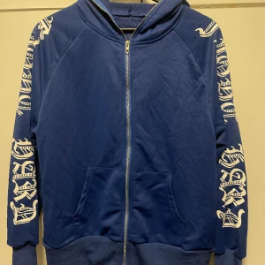 Huvtröja - Jag använd 1-2 gånger.