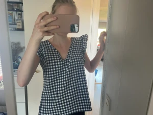 Rutig blus  - Så så fin 🩷 använd 2 gånger. 