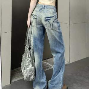 Jättesnygga lowaist vintage stil jeans med snygga fickor, nyskick🥰
