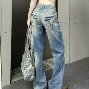 Vintage lowwaist jeans - Jättesnygga lowaist vintage stil jeans med snygga fickor, nyskick🥰