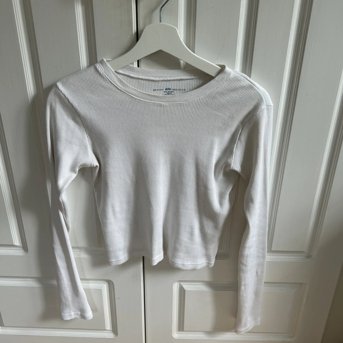 Vit ribbad topp - 90