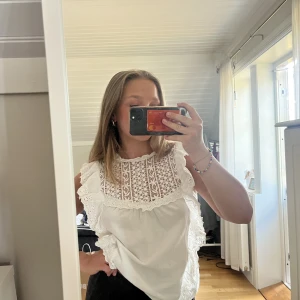 Topp - Jättegullig topp från Mango som inte kommer till användning längre🩷