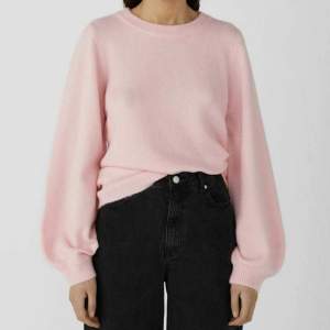 Jätteskön o mjuk rosa stickad tröja från märket Object. Originalpris: 400kr.