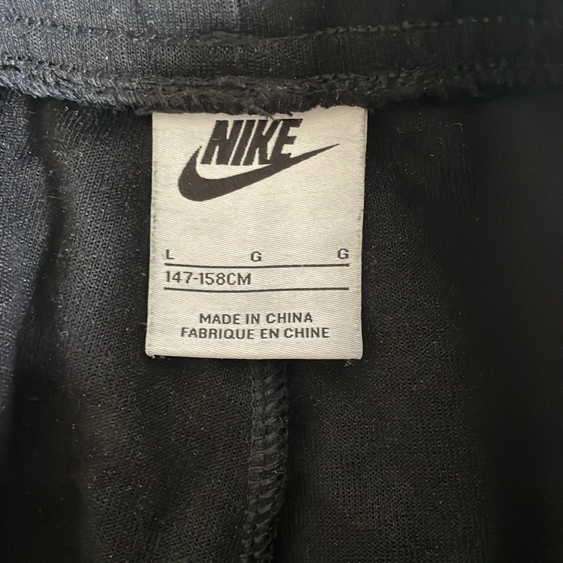 Svarta Nike tech fleece byxor  - 91