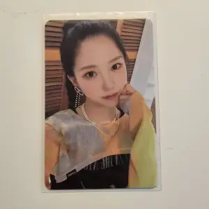 Kep1er yujin photocard from their 1st fanclub  Proofs on instagram @chaeyouh