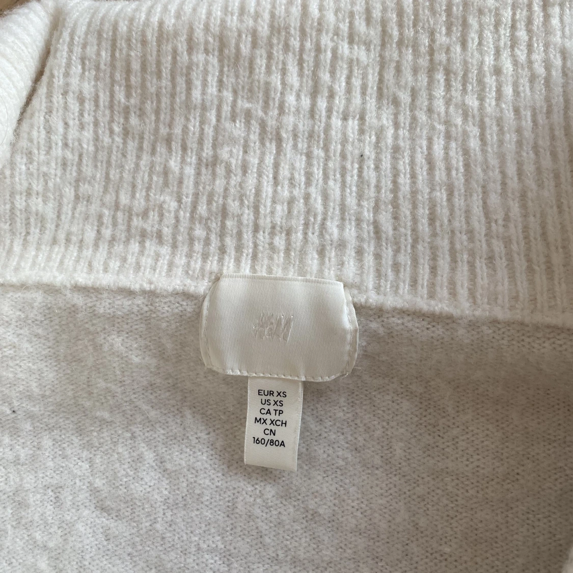 Off shoulder tröja - 91