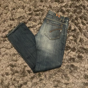Dondup jeans - Dondup jeans i storlek 31 i bra skick. 