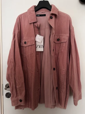 Zara oanvänd  - Oanvänd 