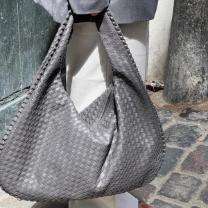 Väska från design by si  - Söker denna väska, betalar fullpris