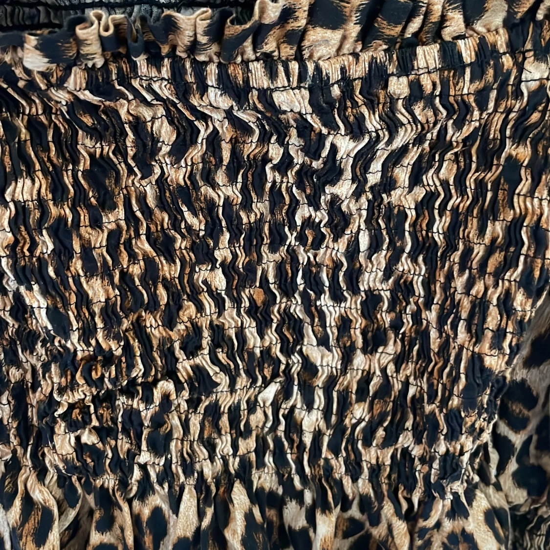 Leopardmönstrad Blus med puffarm - 90