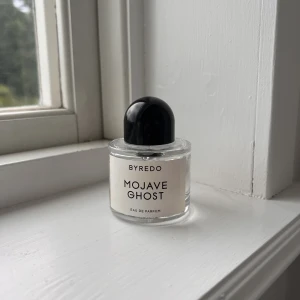 Mojave Ghost Byredo - Säljer min Mojave Ghost av Byredo. 50 ml med ca 80% kvar🖤