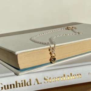 Hjärt halsband 005 - Handgjort hjärt halsband💗69kr + 15kr 🚚