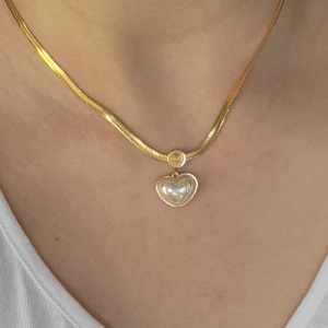 Guldpläterat halsband - Säljer den sjuktsnygga halsbandet som är Guldpläterat 