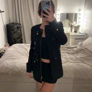 Zara kappa  - En jätte snygg zara kappa i nytt skick som jag inte får en användning av. 