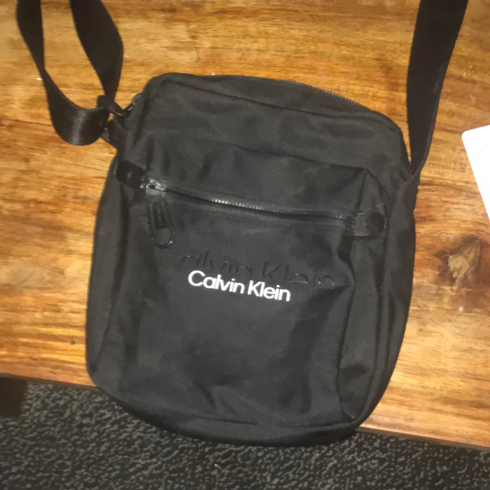 Säljer min bag billigt . Laukut & Käsilaukut.