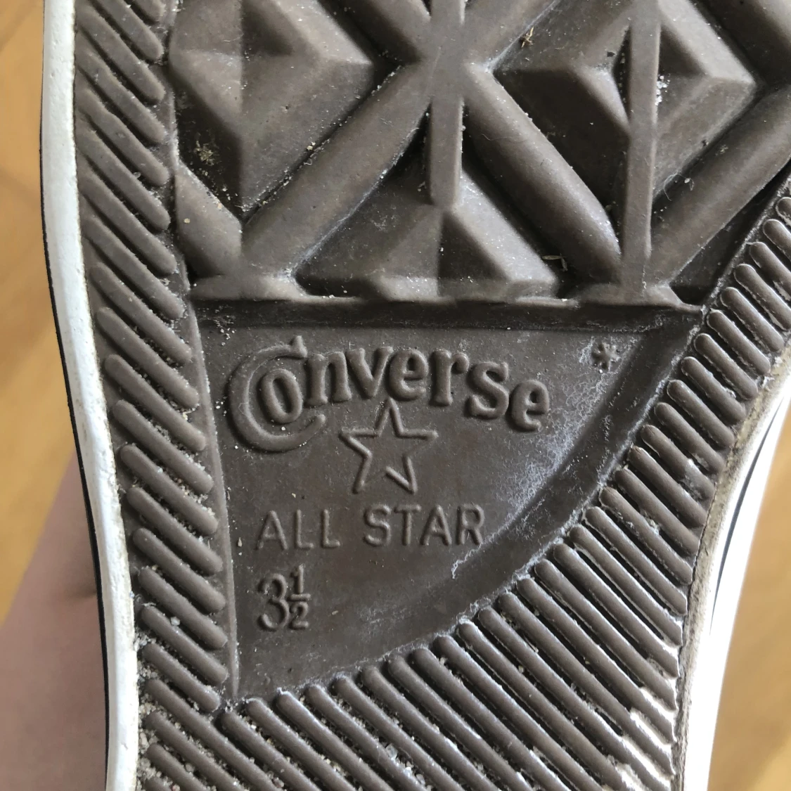 Svarta converse  - 91