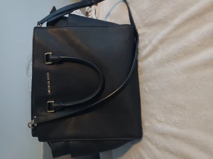 Michael Kors  - Väska svart