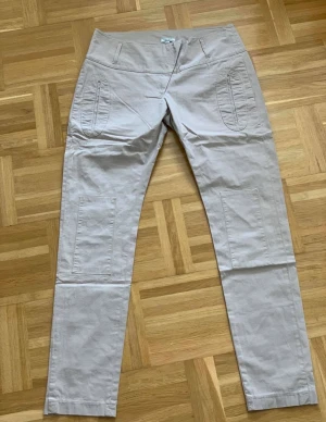 Byxor HunkyDory S nya - HunkyDory byxor  Beige/Sand färg  Oanvända 