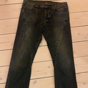 Rick Owens Aircuts - Inte äkta storlek 29 lite tight fit