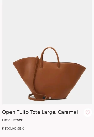 Tulip Tote bag - Väska large tulip tote från Little Liffner. Köpt 2023, kvitto finns. 