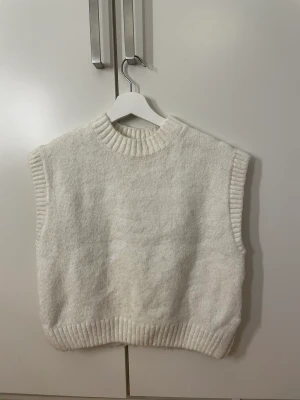 Stickad tröja - Bra skick!