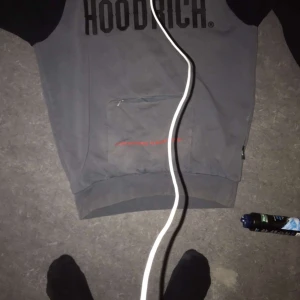 Hoodrich hoodie  - Hej säljer nu en hoodrich hoodie inga skador Elle ngt