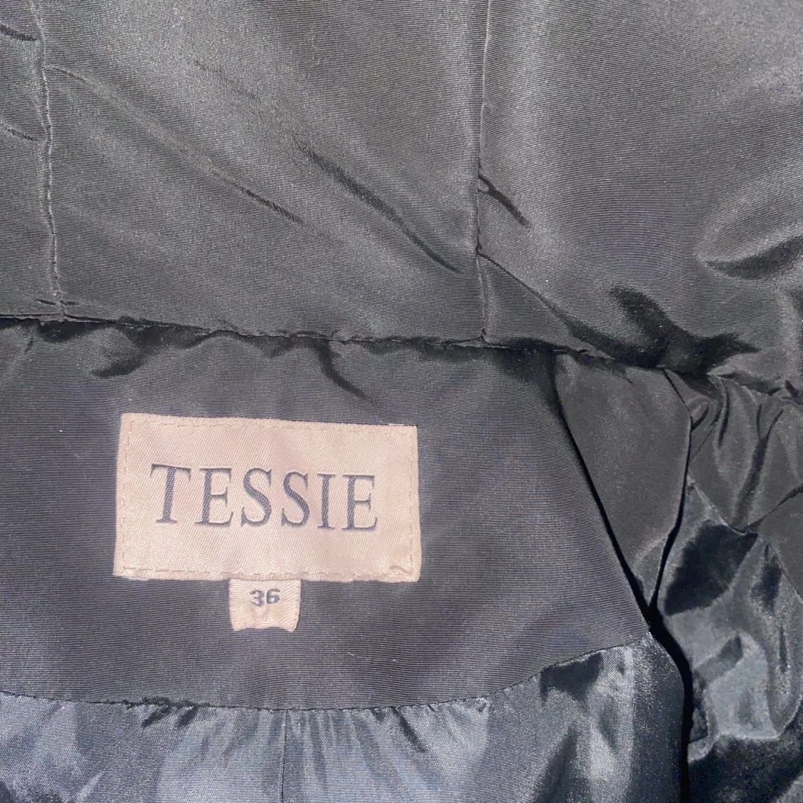 Tessie vinter jacka dam stl 36  - 90