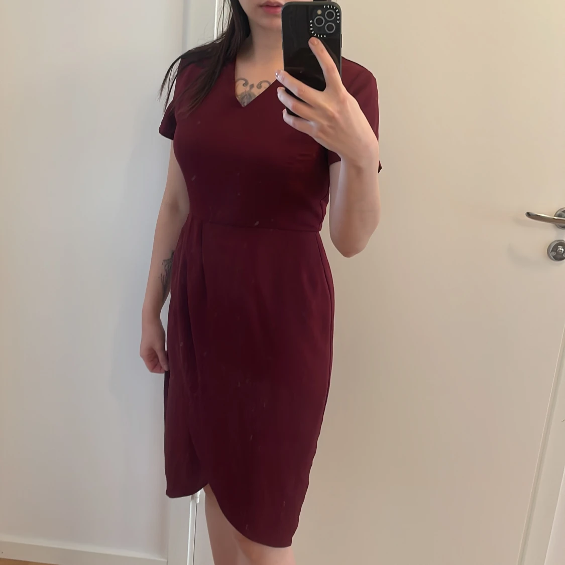 Burgundy midi dress - 90