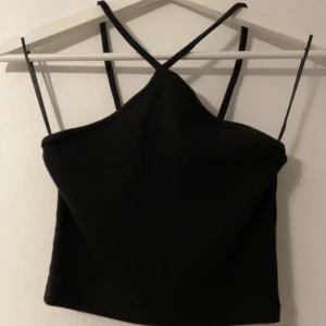 Topp från zara - Svart topp från zara