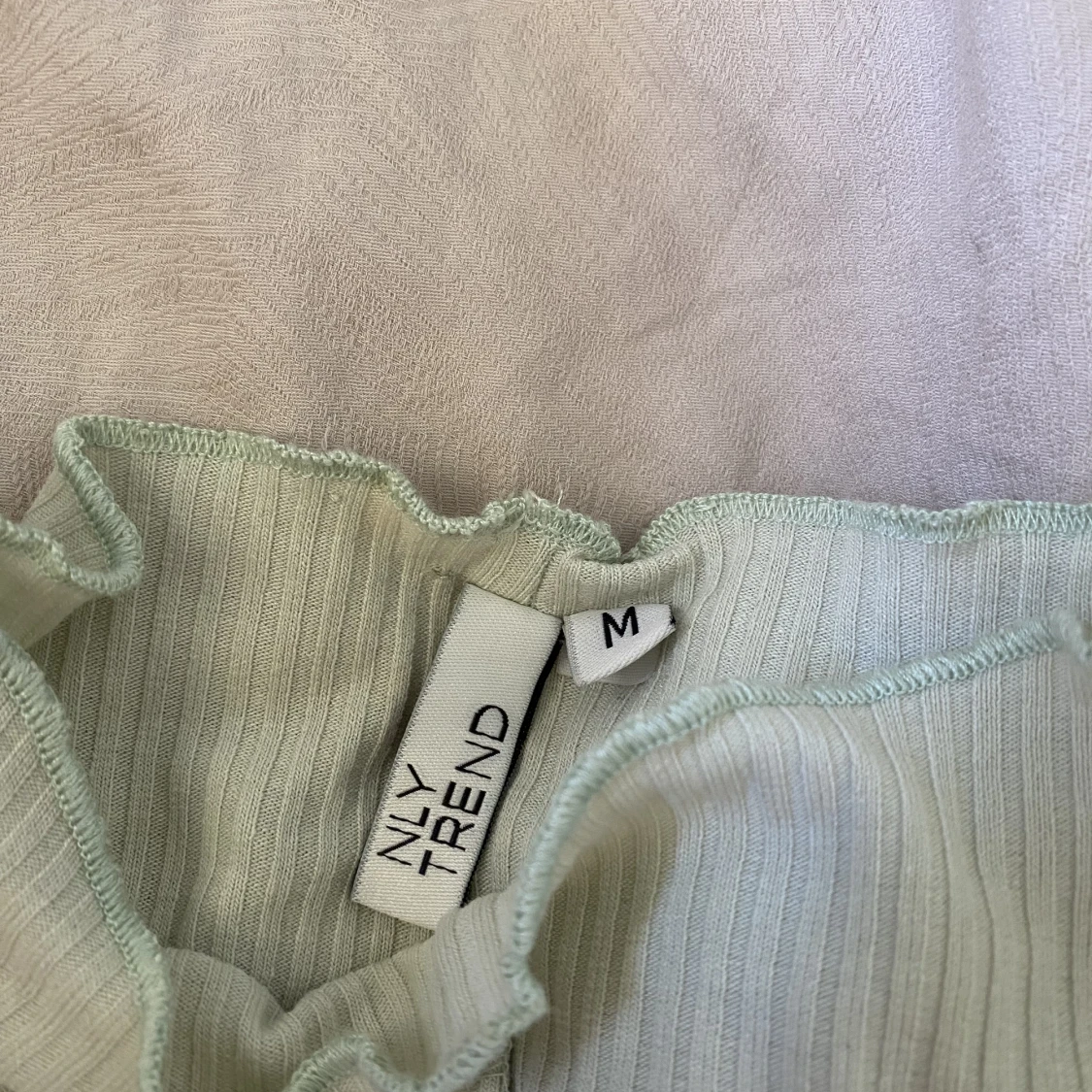 Tröja med slitsade armar - 91