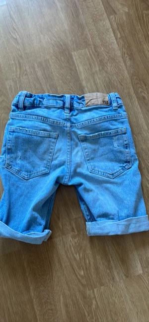 Coola shorts stl 120 - Coola shorts från Lager 157