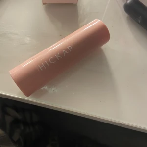 Hickap bronzer stick - Säljer mitt hickap bronzer stick i golden truffle då det inte används. Endast provat! 🩷