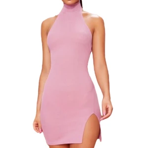 Dusty rosa klänning| Pretty Little Thing  - En dusty rosa klänning från pretty little thing. Säljer pga jag använder inte men den är som ny. 