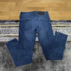 Jeans - Använt i gottskick, hör gärna av er, pris kan diskuteras!