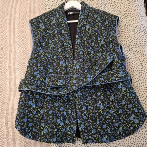 Vest - Zara vest