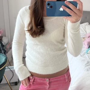 Tunn stickad tröja! - Så fin stickad tröja!