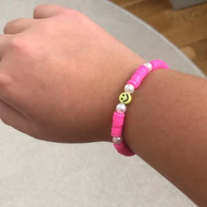Armband - Jättefint armband o andvänt bra skick