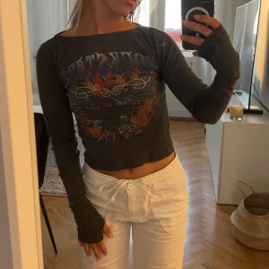 Urban Outfitters  - Topp från Urban, i stl M sitter som en xs/s! Prislapp fortfarande kvar 💖