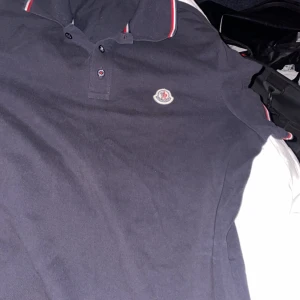 Moncler - Andvänd typ en gång 