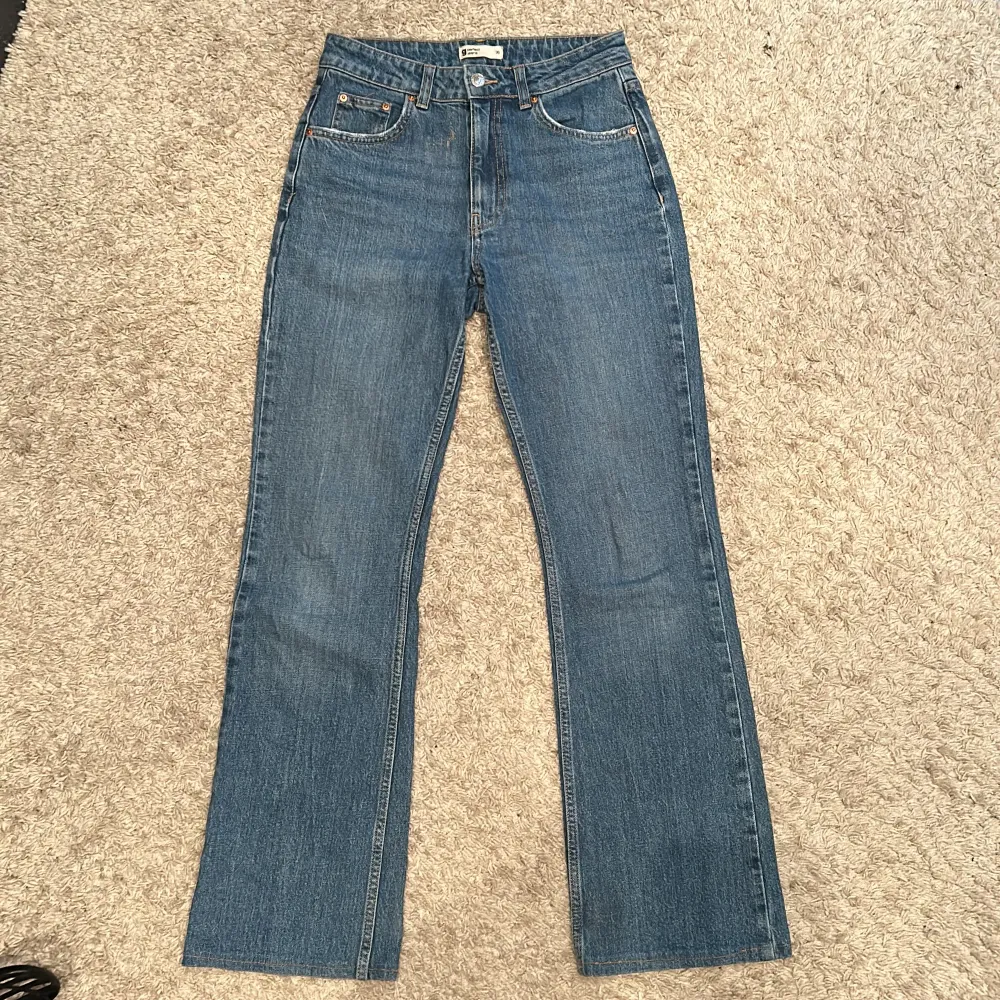 Ljusblå Gina tricot perfect jeans strl 36. Jeans & Byxor.