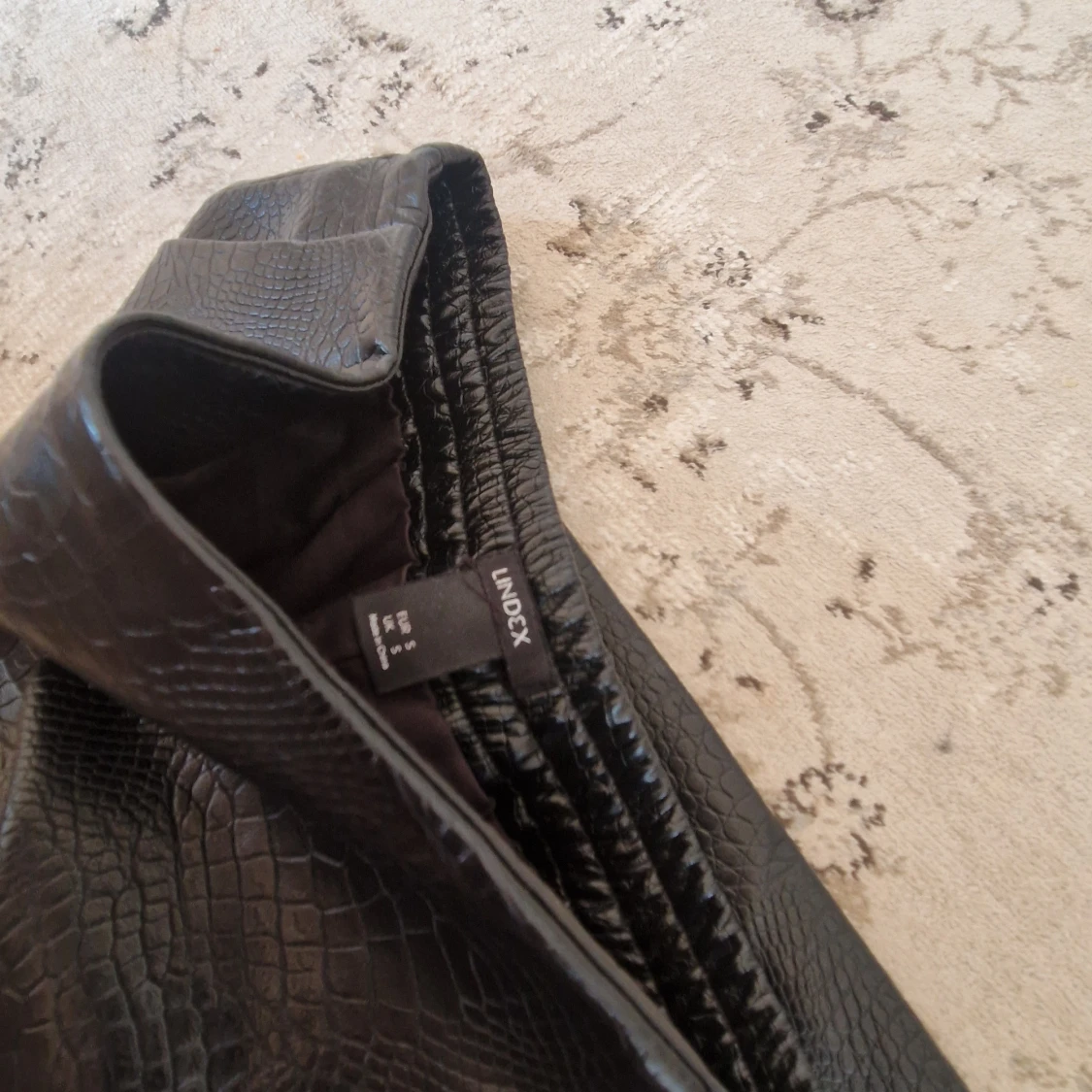 Oanvänd skinnkjol lindex S - 91