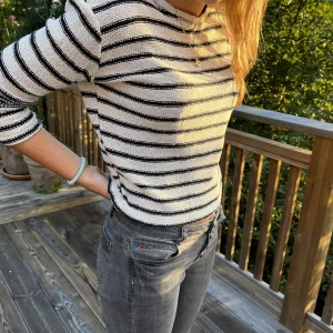 Randig tröja - Skitcool randig tröja! Kan användas till kjol, jeans eller till stranden! Nästan aldrig använd